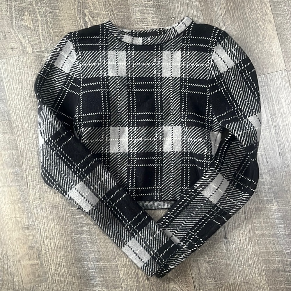 Cropped sweater